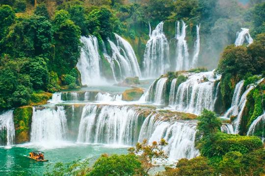 Ban Gioc–Detian Falls (Top 10 Most Spectacular Waterfalls)