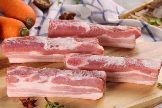 Limit consumption of red meat (Top 10 Healthy Lifestyle Habits)