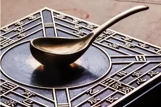 The Compass (Top 10 Ancient Inventions)