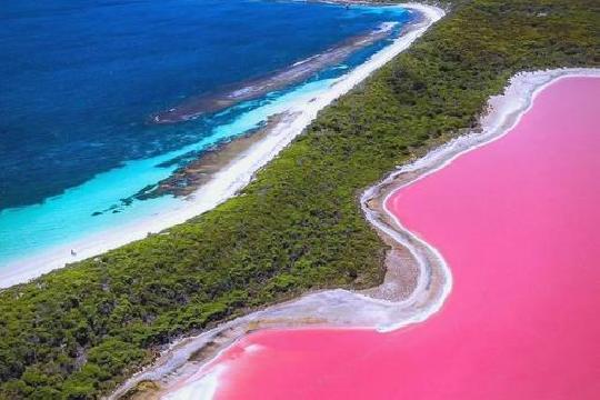 Pink Lakes (Top 10 Paranormal Natural Events)
