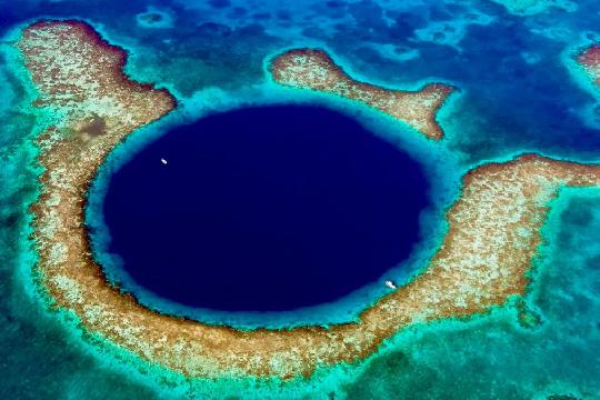 Belize Barrier Reef, Belize (Top 10 Most Beautiful Coral Reefs)