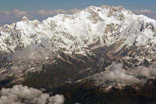 Kangchenjunga (Top 10 Highest Mountain Peaks)